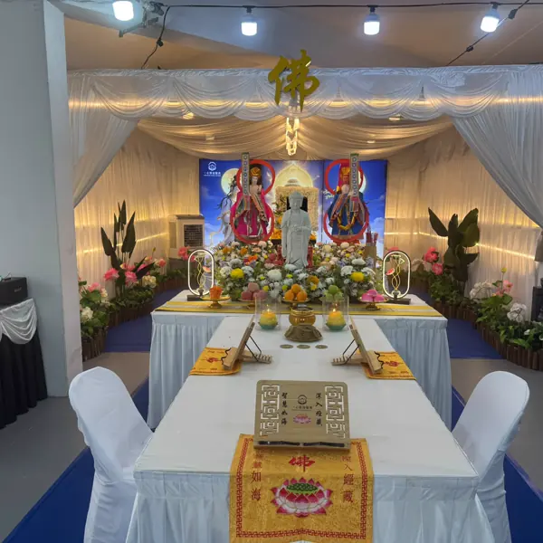 Paper offerings prepared for a traditional Chinese funeral